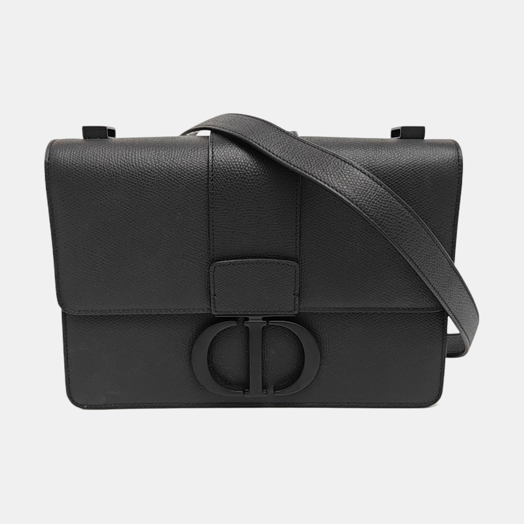 30 Montaigne Medium Calfskin Black
