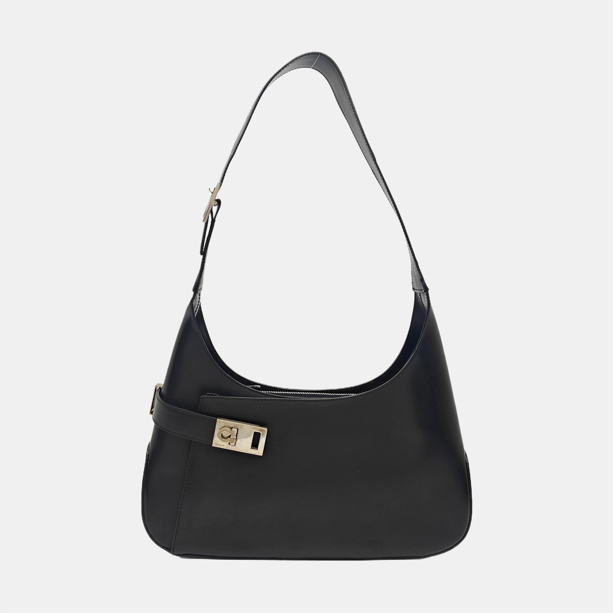 Clasp Hobo Medium Calfskin Black