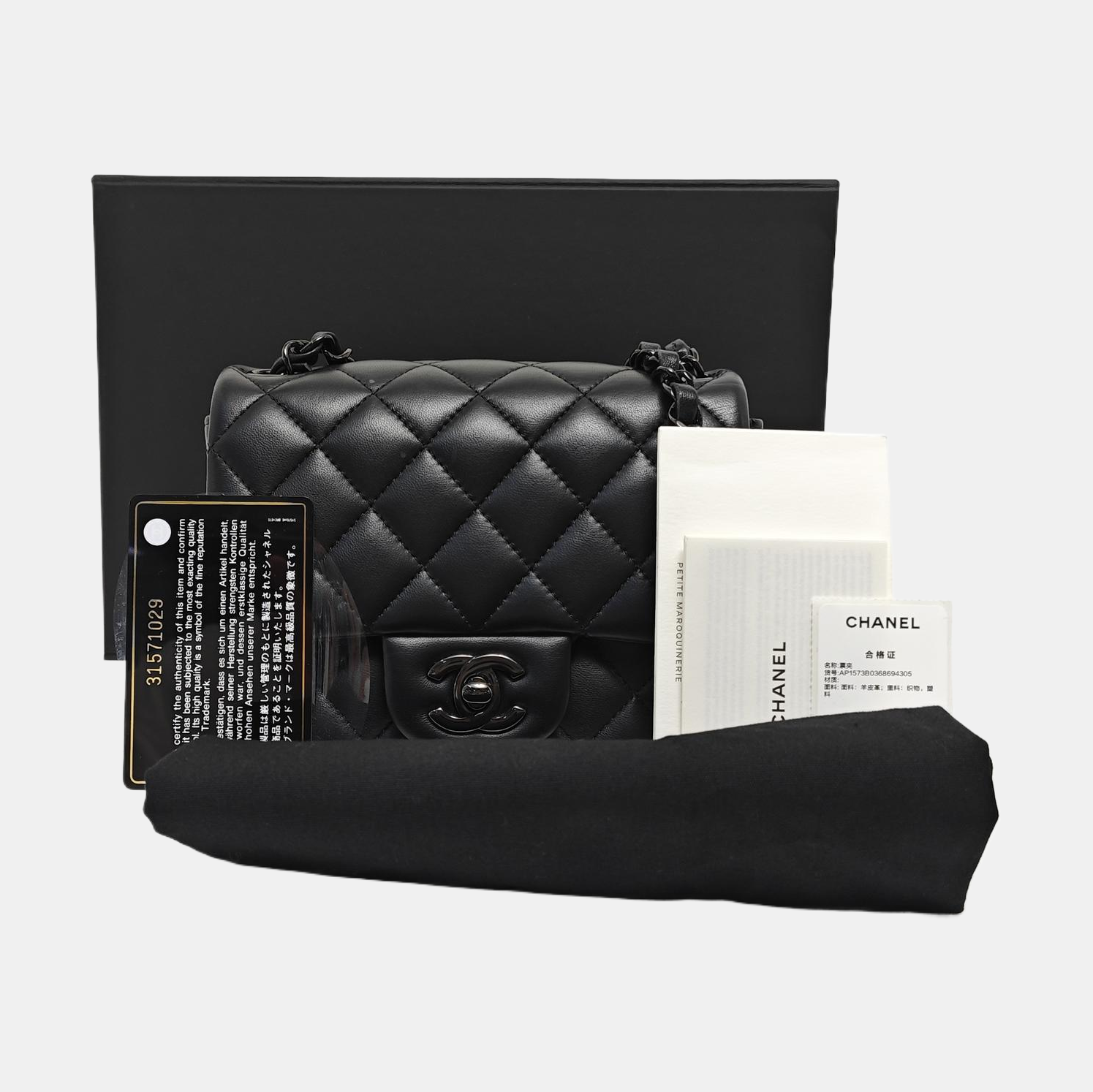 CLASSIC FLAP Mini Quilted Lambskin Black