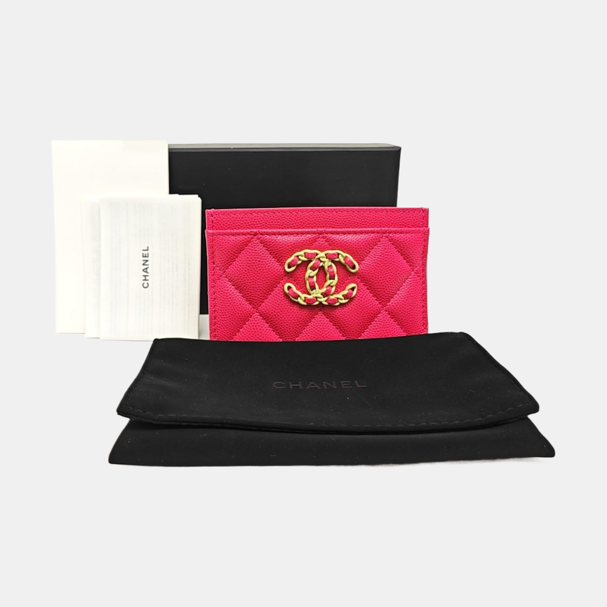 CHANEL 19 Small Quilted Grained Calfskin Red Card Holder