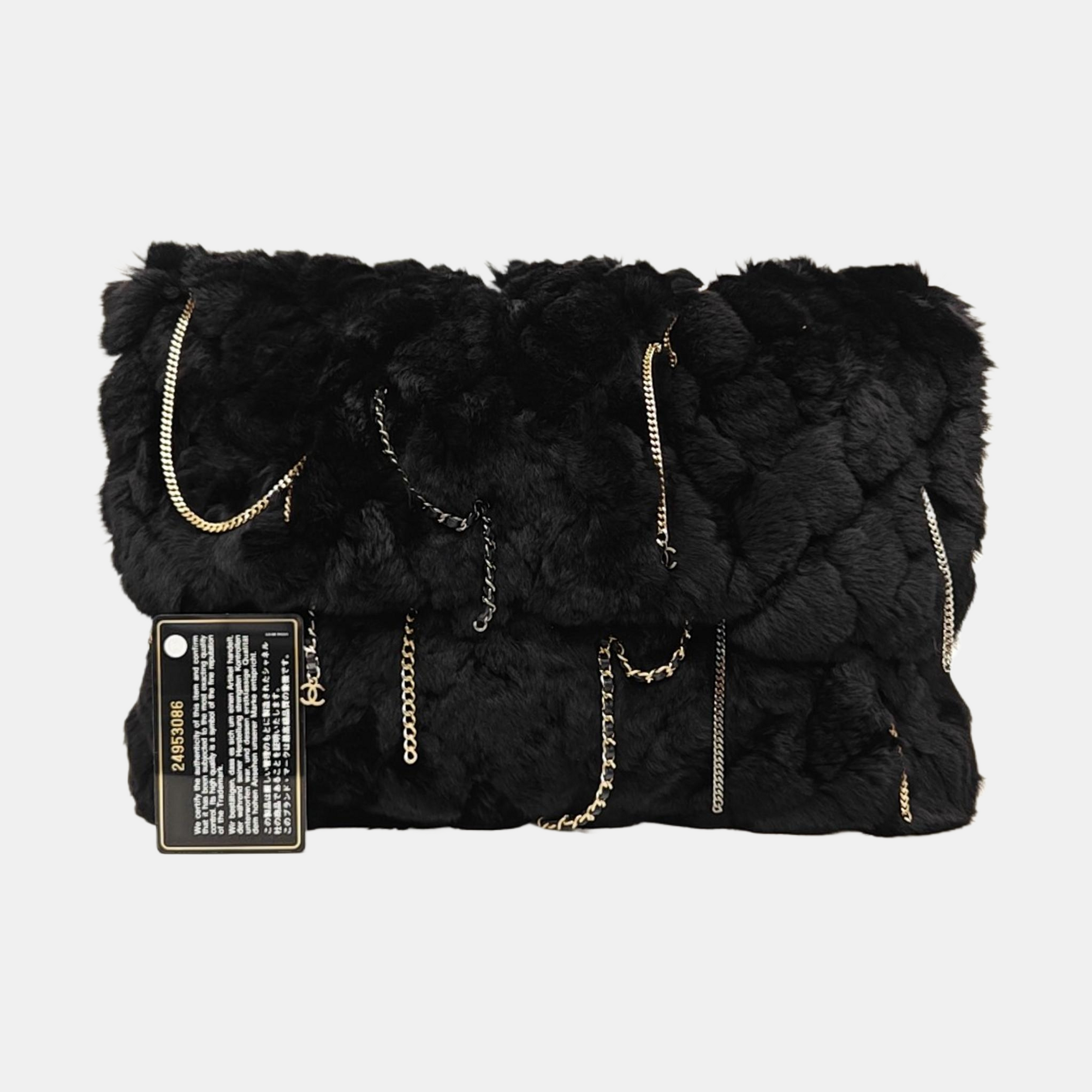 Fur Clutch Black