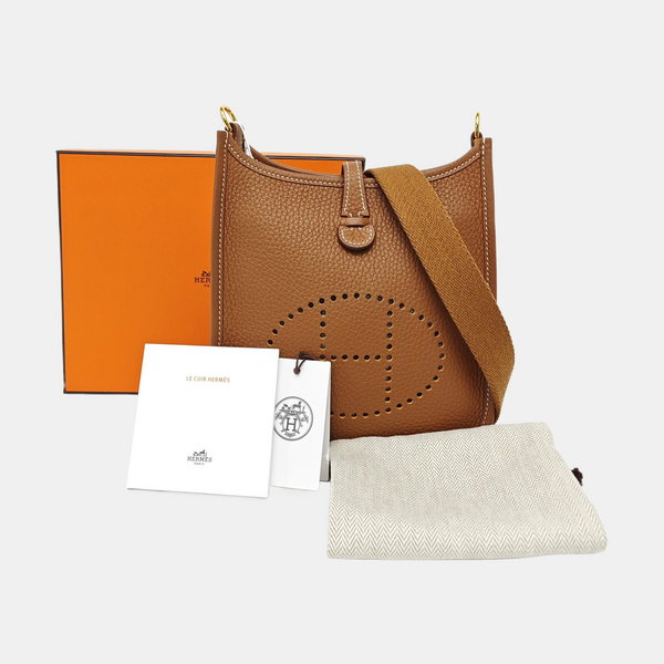 Evelyne TPM Clemence Brown