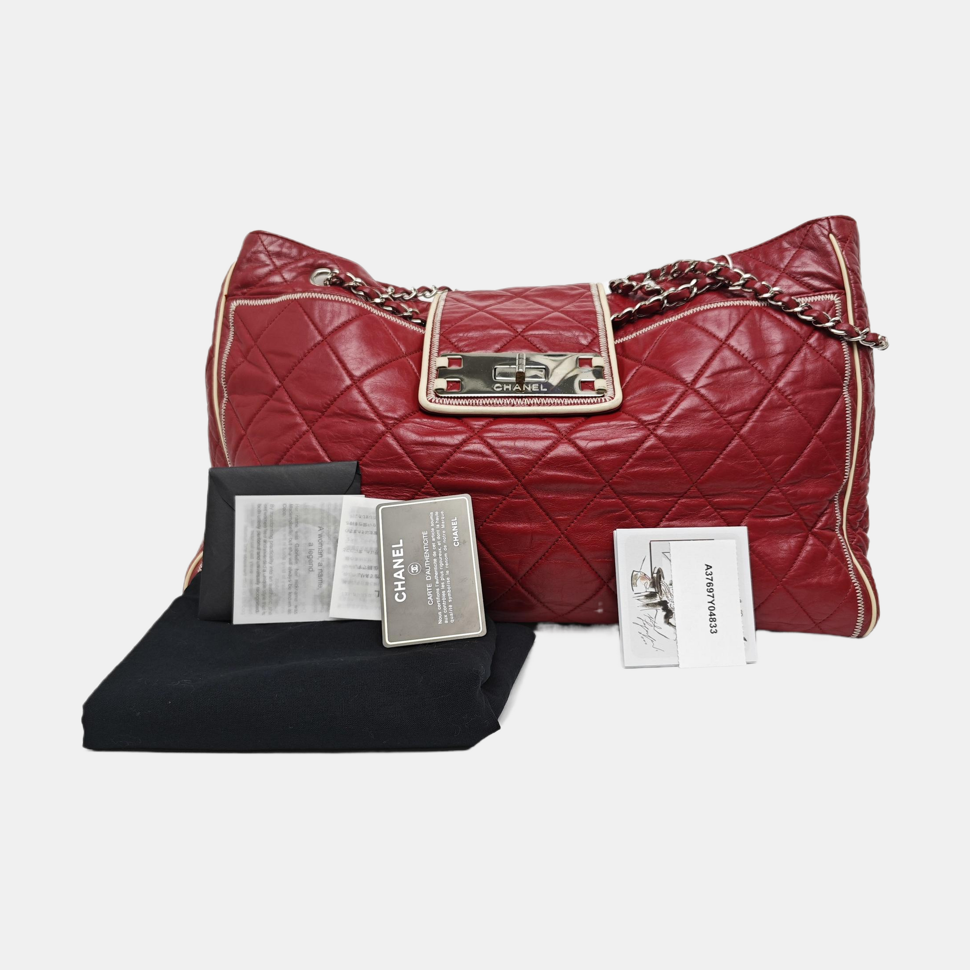 Quilted Lambskin Shoulder Bag Red
