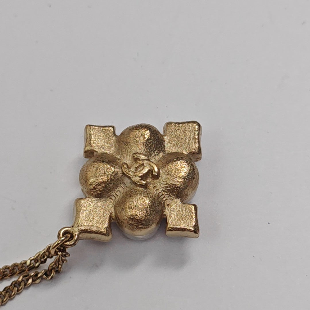 Metal Gold Necklace