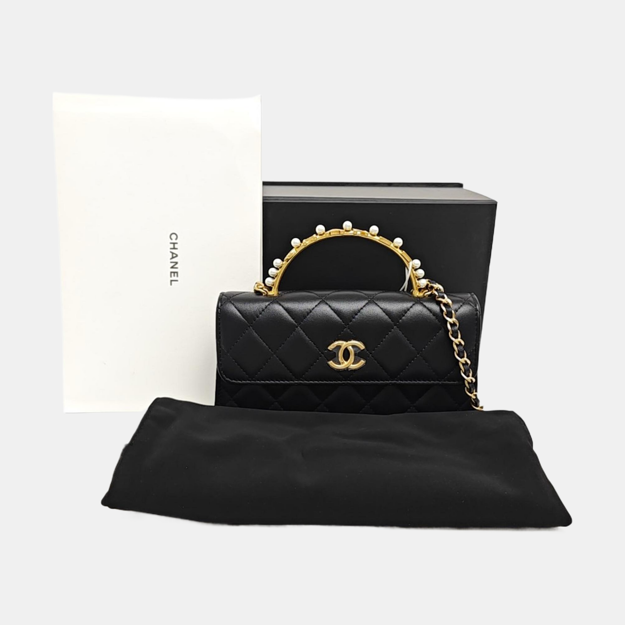 Quilted Lambskin Shoulder Bag Black