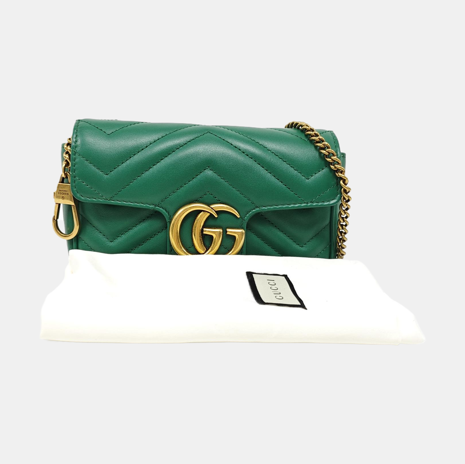 Authenticated pre-owned  GG Marmont Mini Quilted Calfskin Green - Shoulder Bag at Looply