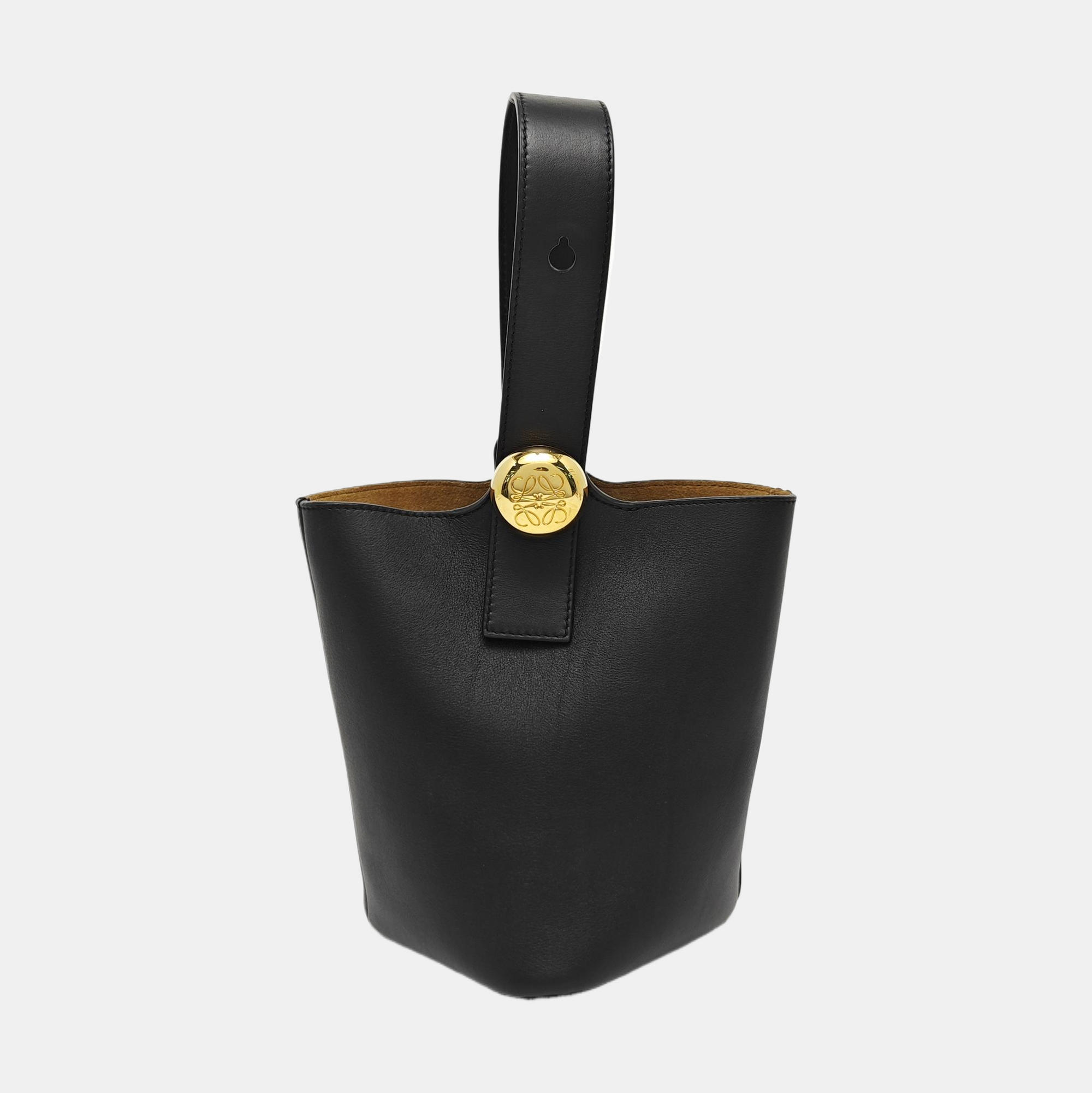Pebble Bucket Mini Calfskin Black