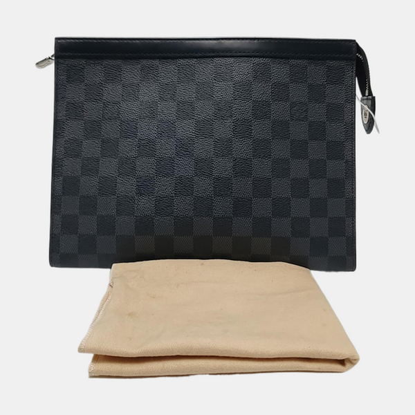 Pochette Voyag MM Damier Graphite Coated Canvas Gray