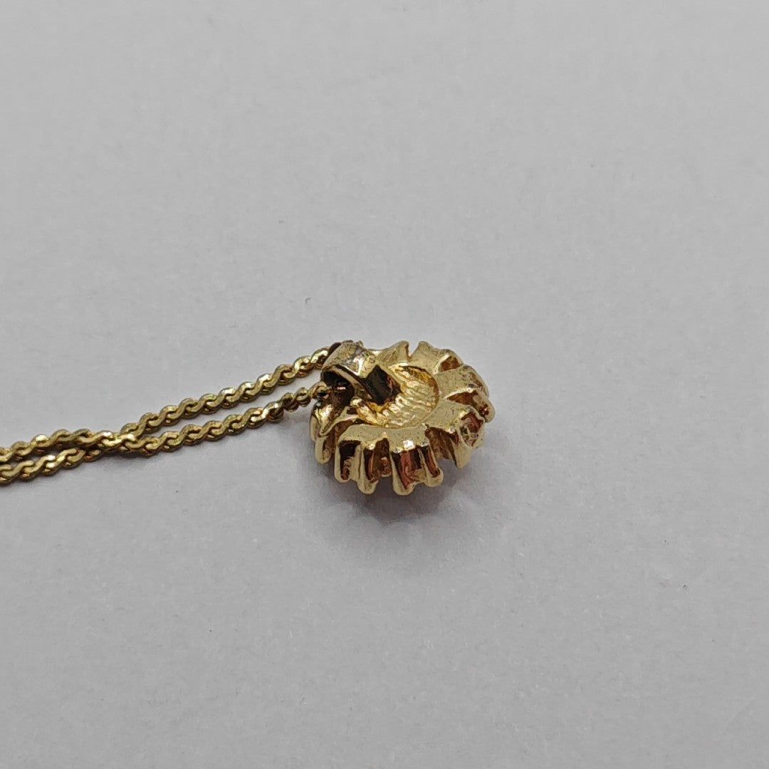 Collar de oro de metal