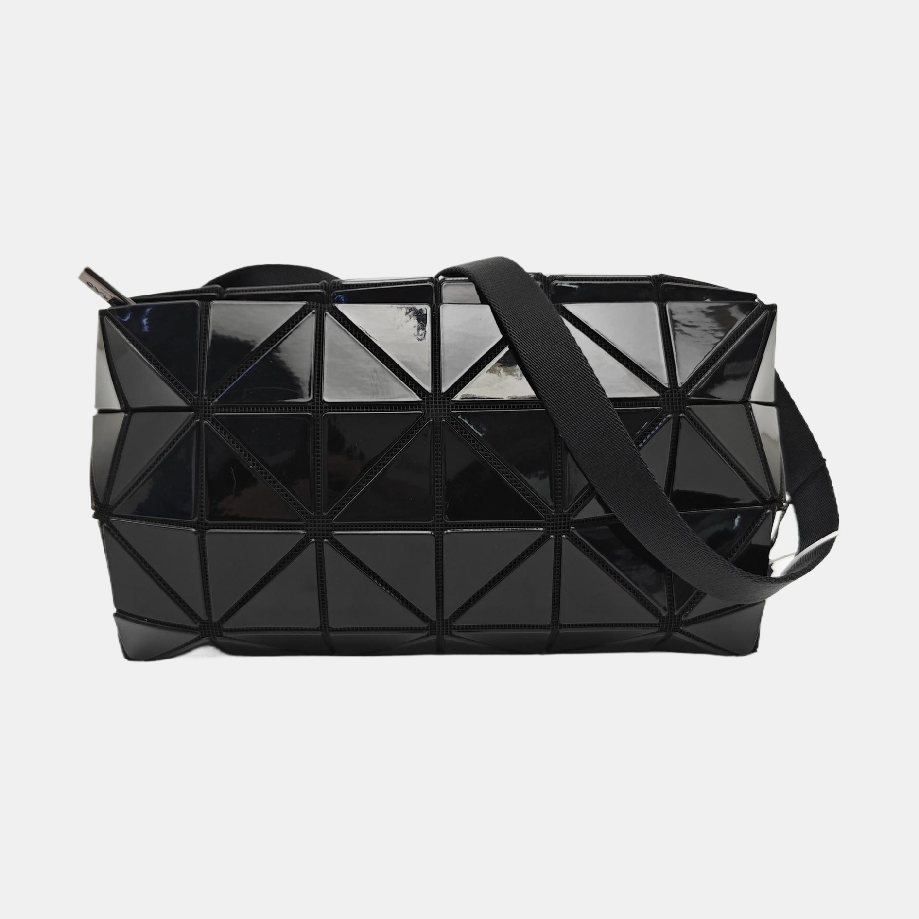 Special Material Shoulder Bag Black