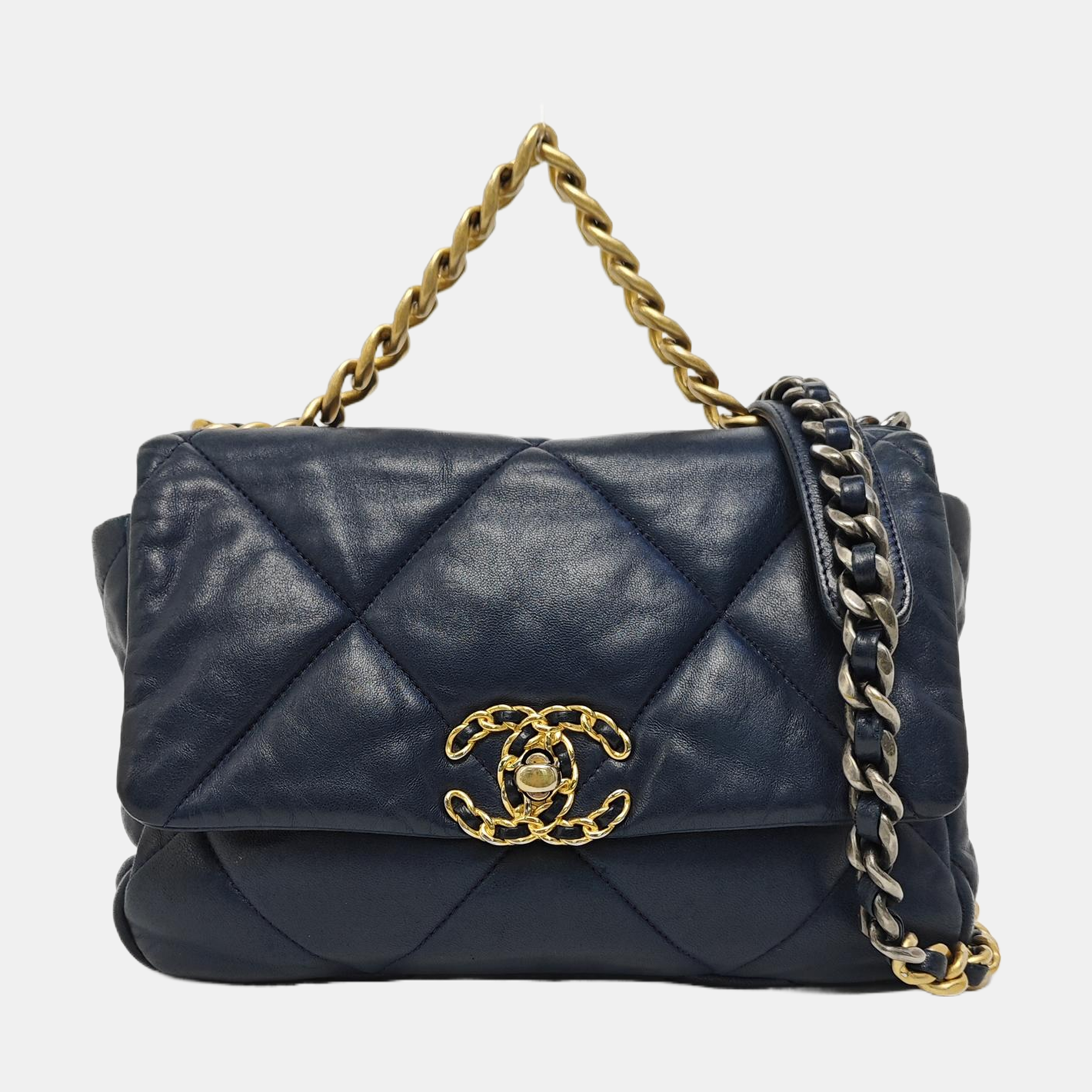 CHANEL 19 Pequeño Piel de Cordero Acolchada Azul
