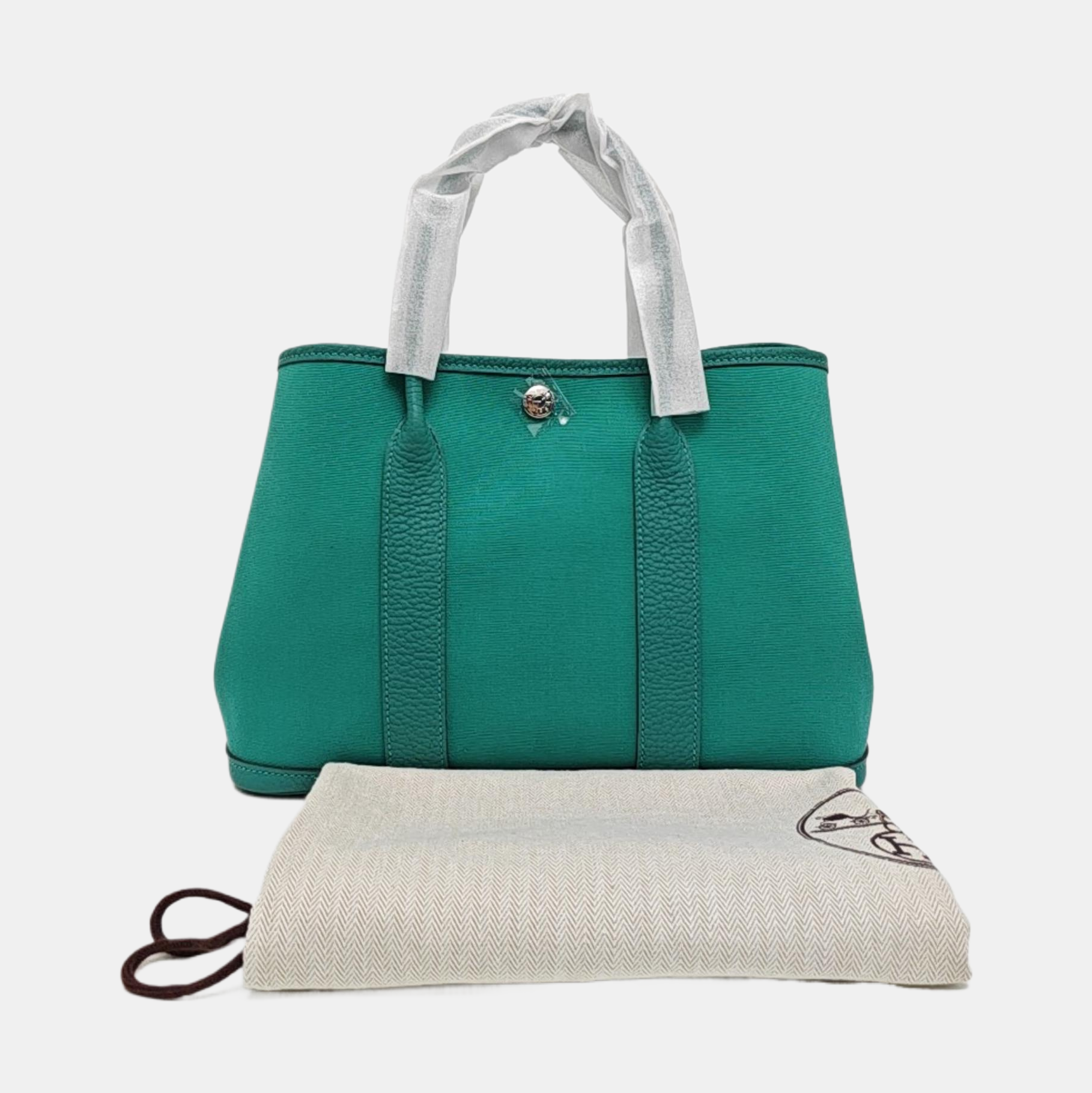 Garden Party 30 Canvas Green
