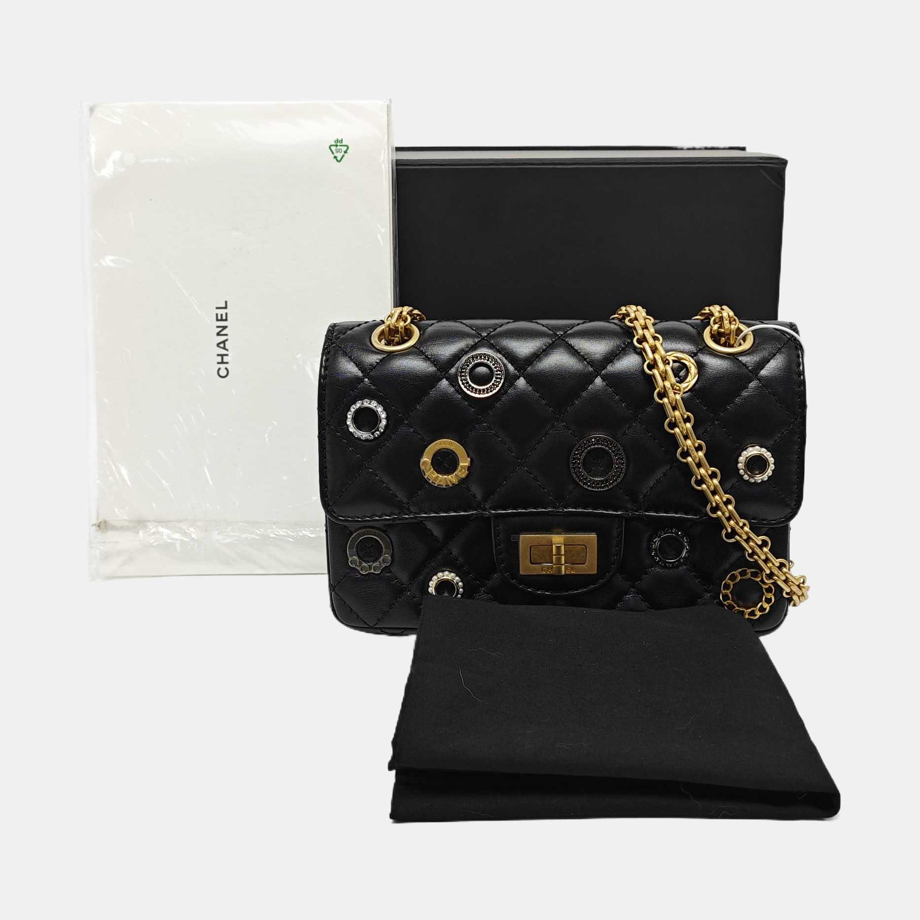 2.55 224 (mini) Quilted Vintage Calf Black