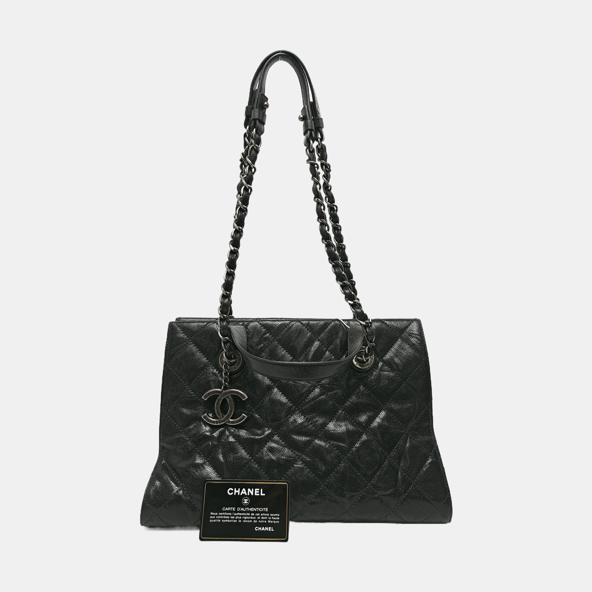 Quilted Grained Calfskin Shoulder Bag Green