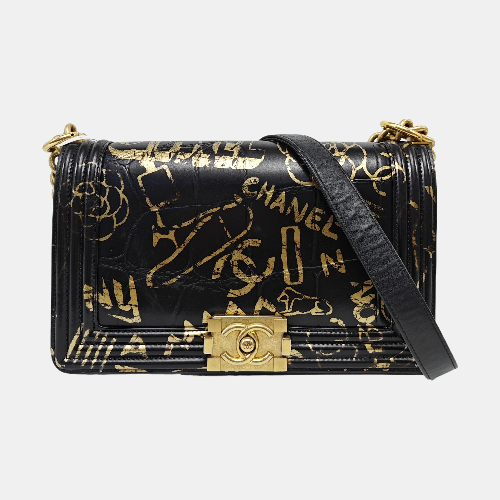 BOY CHANEL Medium Quilted Calfskin Black