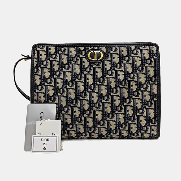 30 Montaigne Oblique Canvas Beige