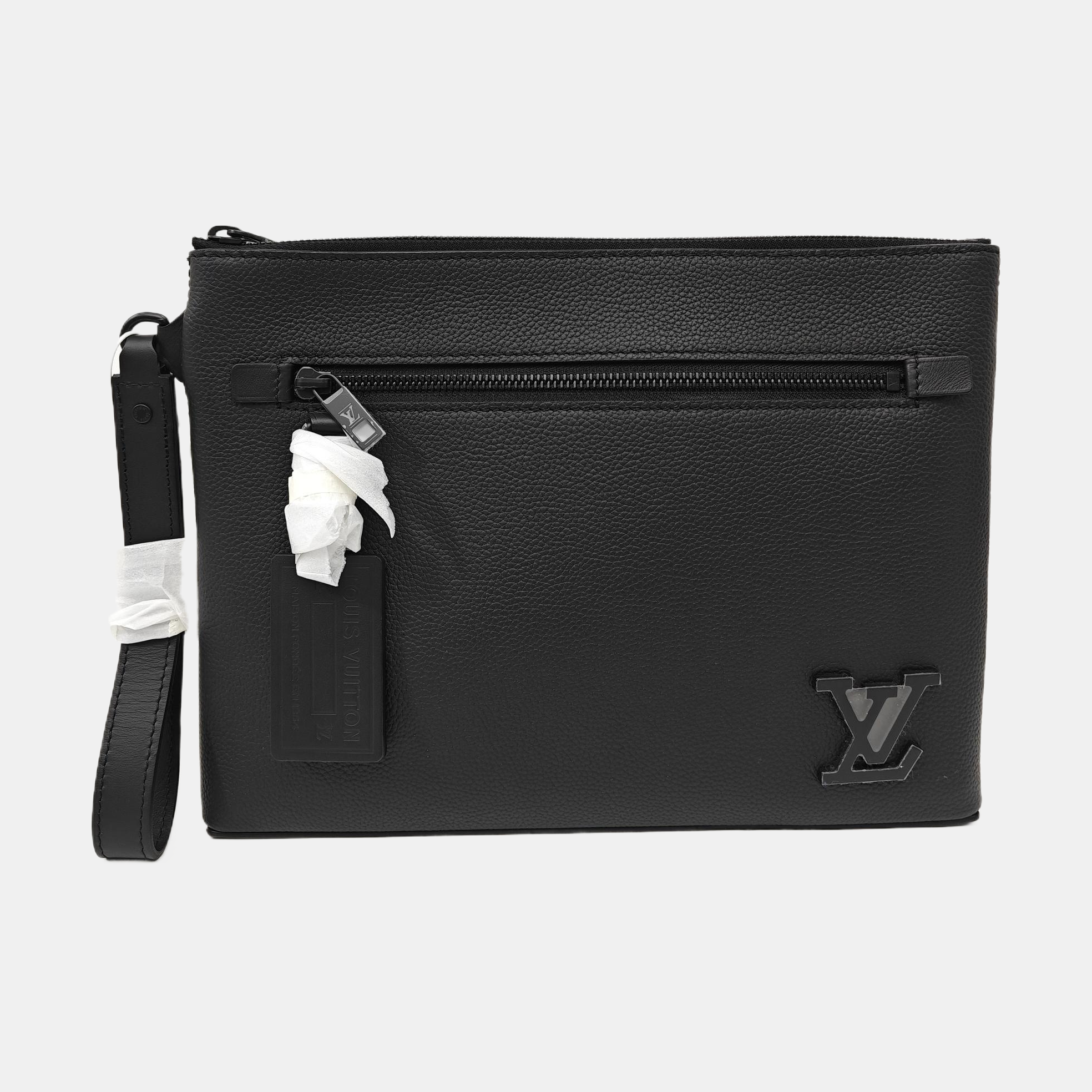 AEROGRAM Calfskin Black
