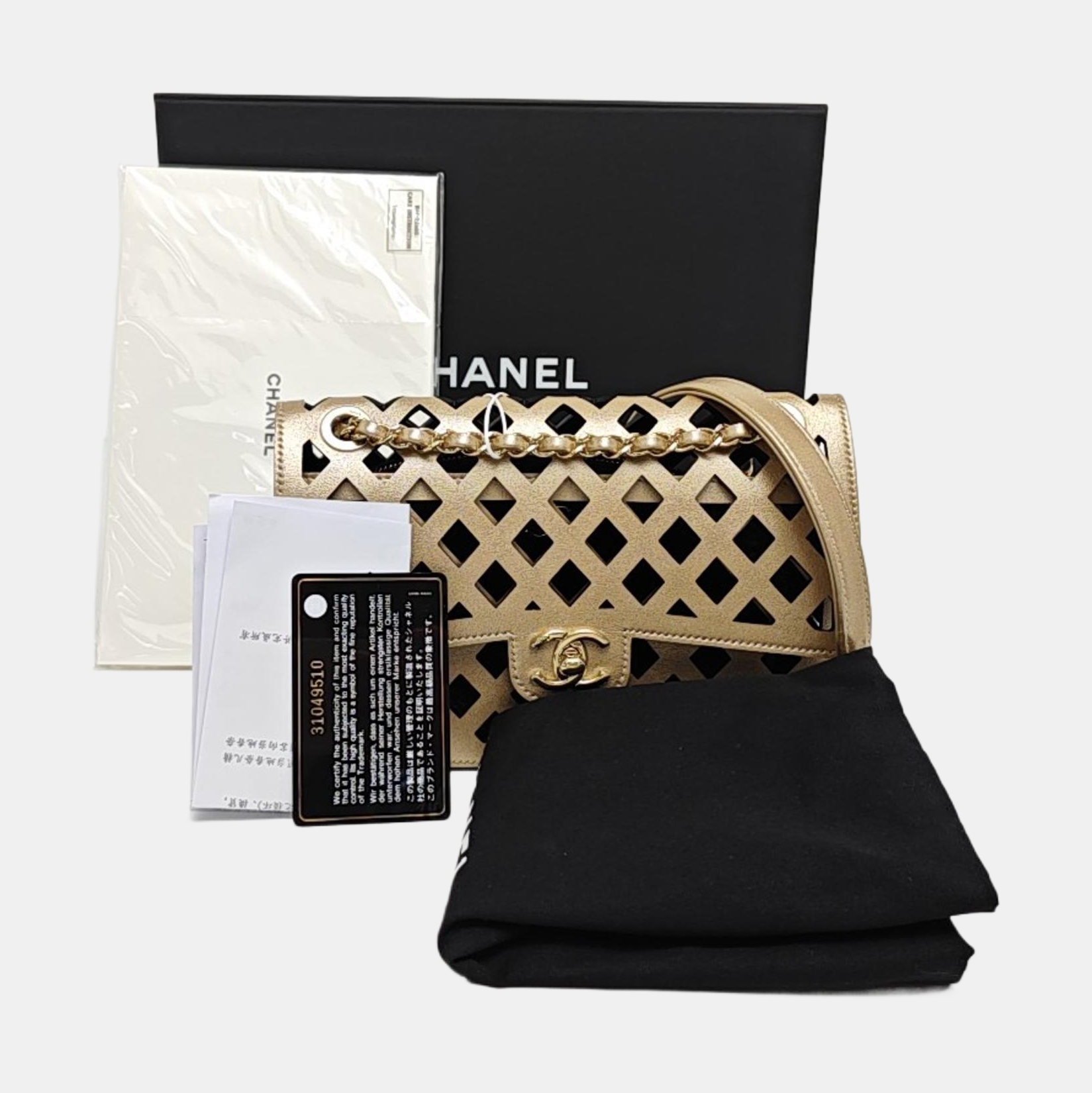 CLASSIC FLAP Calfskin Gold