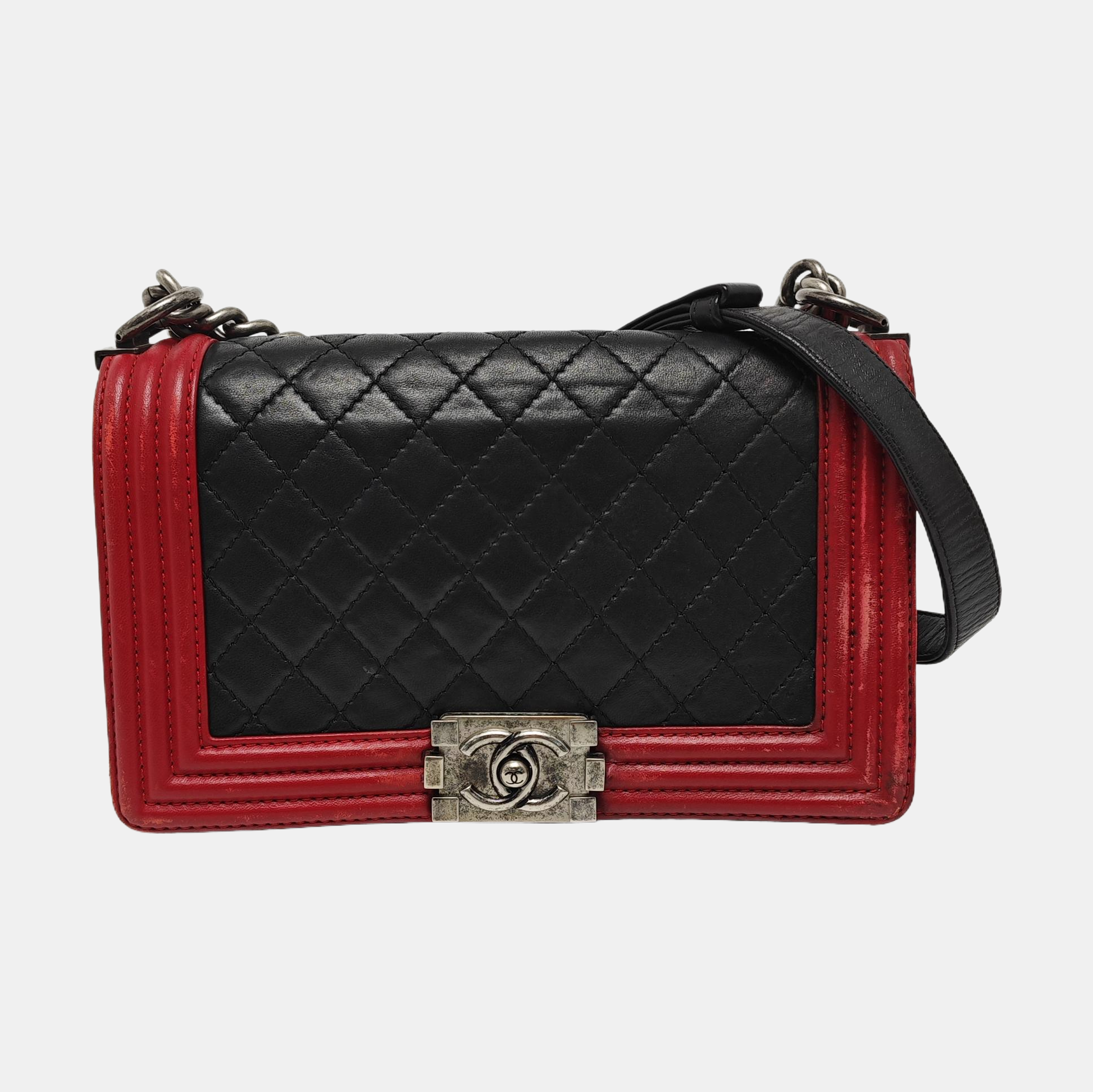 BOY CHANEL Medium Quilted Lambskin Black