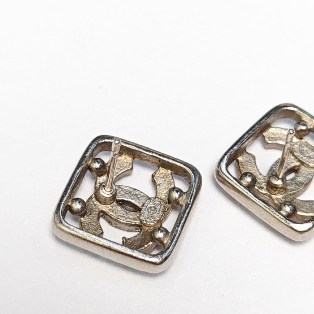 Metal Silver Stud Earrings