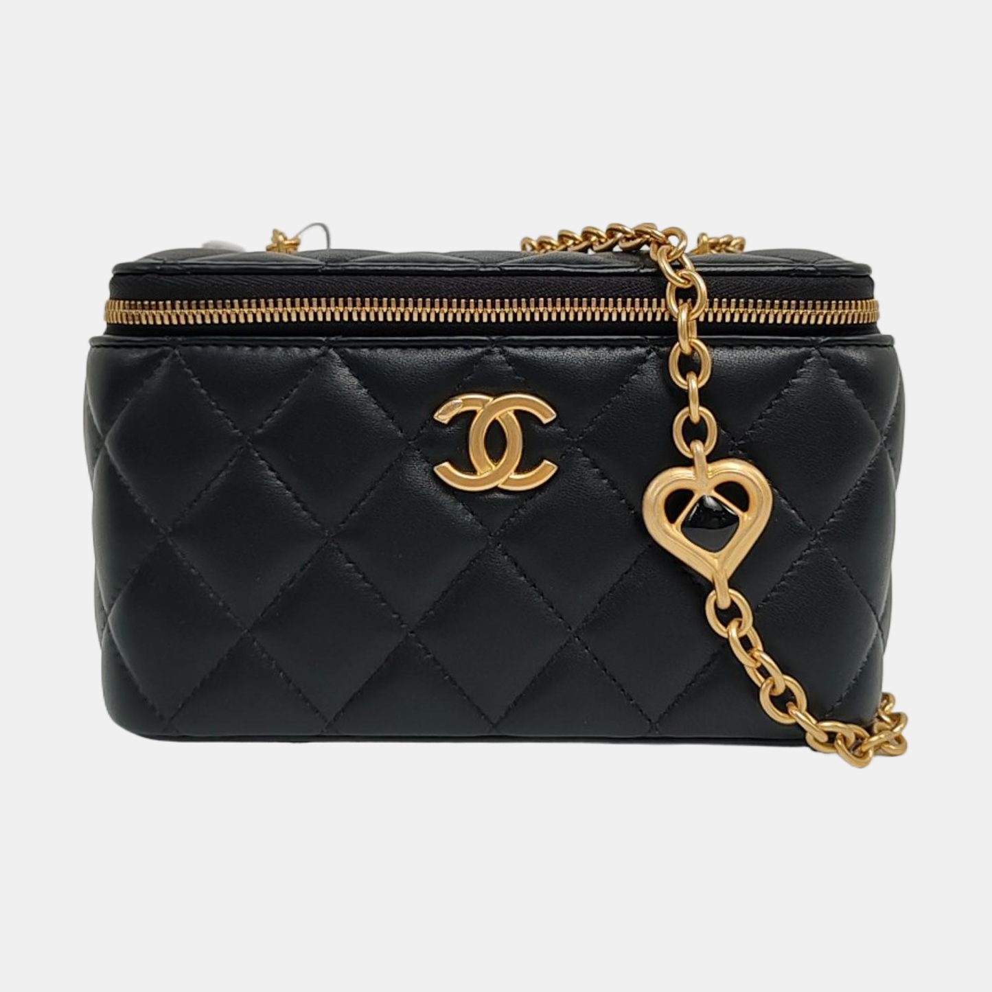 Authenticated pre-owned  VANITY CASE Quilted Lambskin Black - Shoulder Bag at Looply
