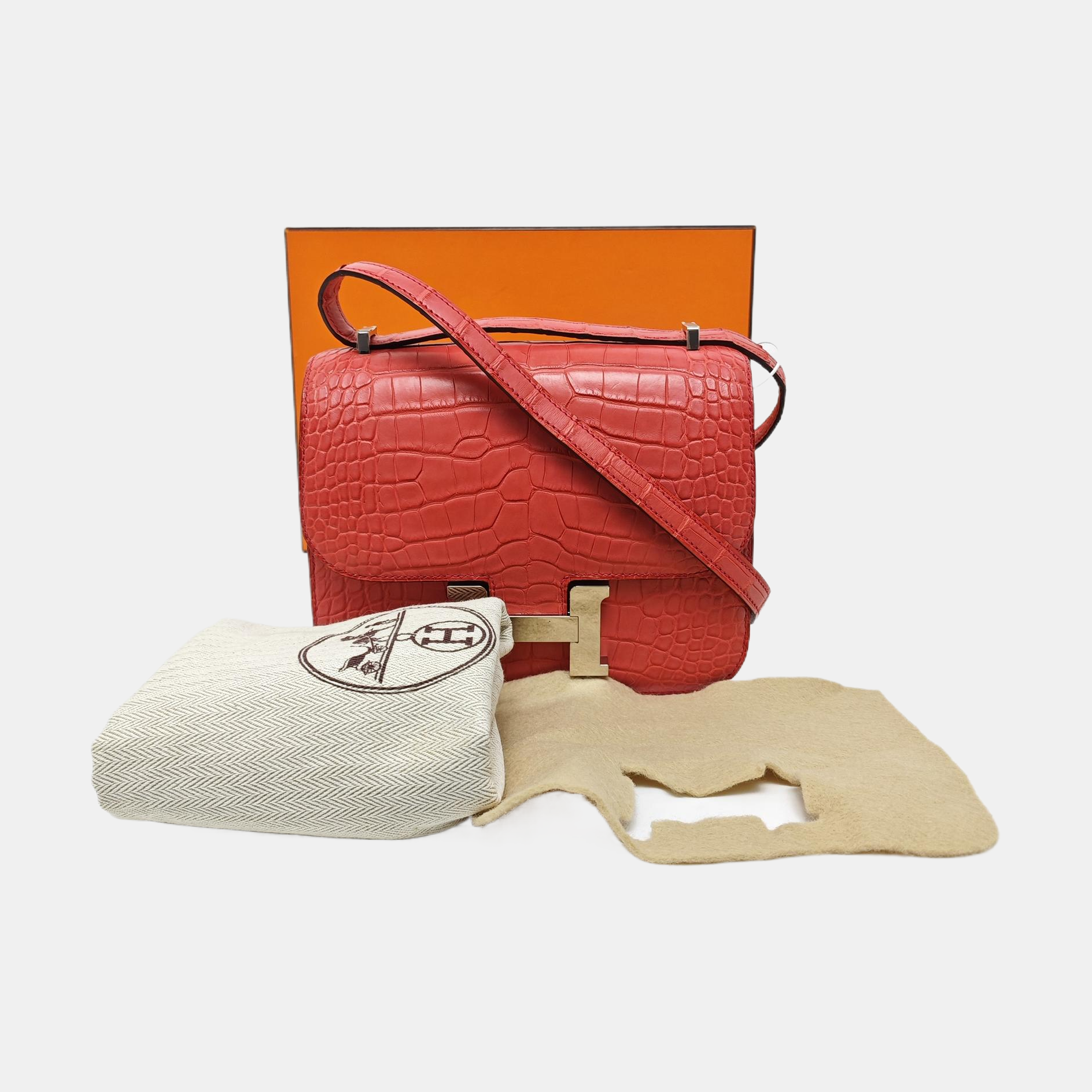 Constance 18 Matte Porosus Crocodile Red