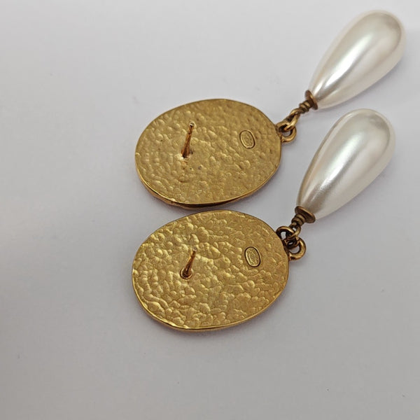 Metal Gold Stud Earrings