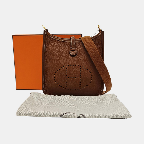 Evelyne TPM Clemence Brown