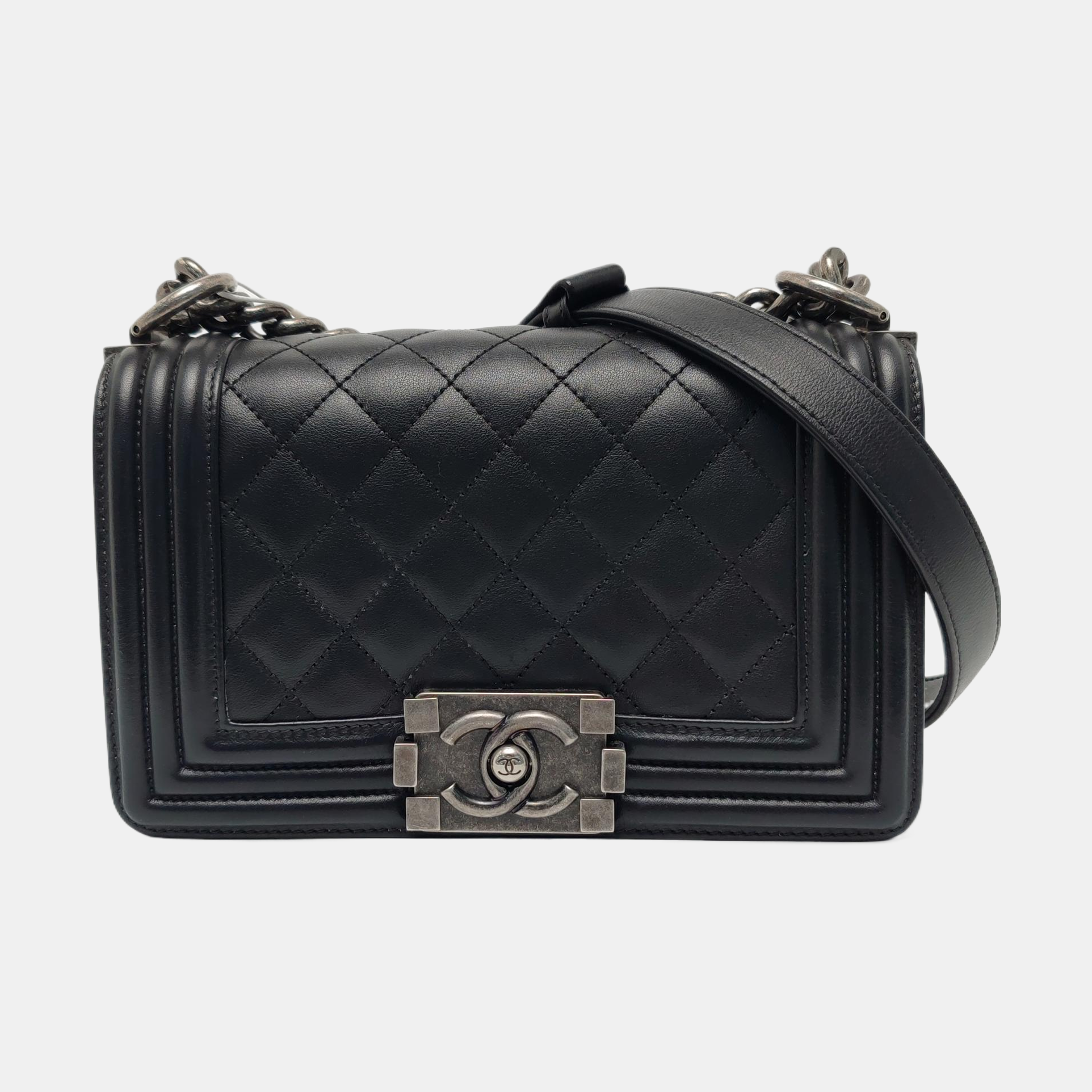 BOY CHANEL Small Quilted Calfskin Black