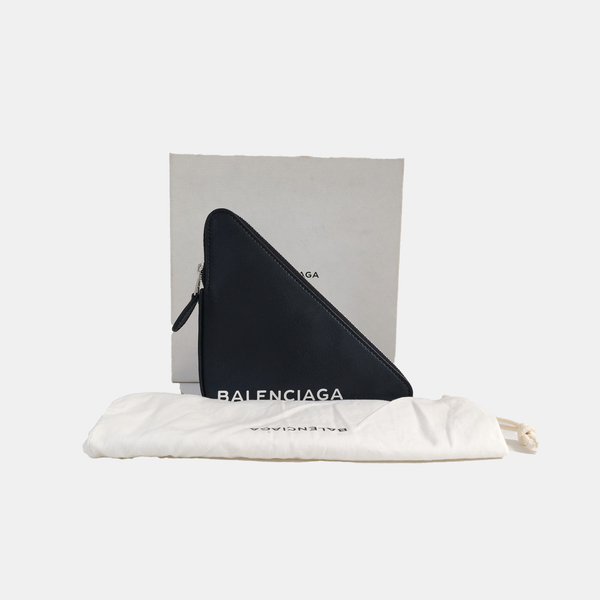 Authenticated pre-owned  Triangle Calfskin Black - Clutch at Looply