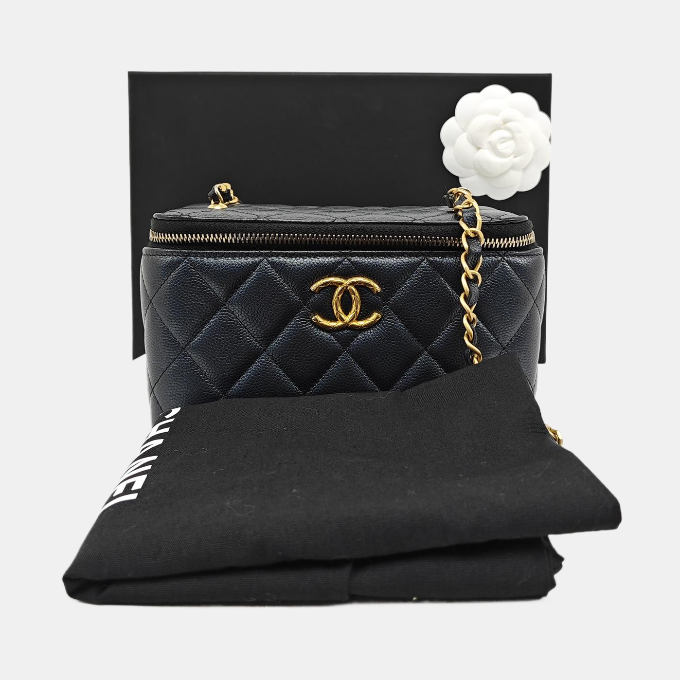 VANITY CASE Small Quilted Grained Calfskin Black