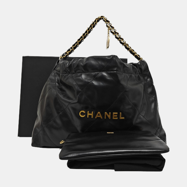 CHANEL 22 Medium Quilted Calfskin Black