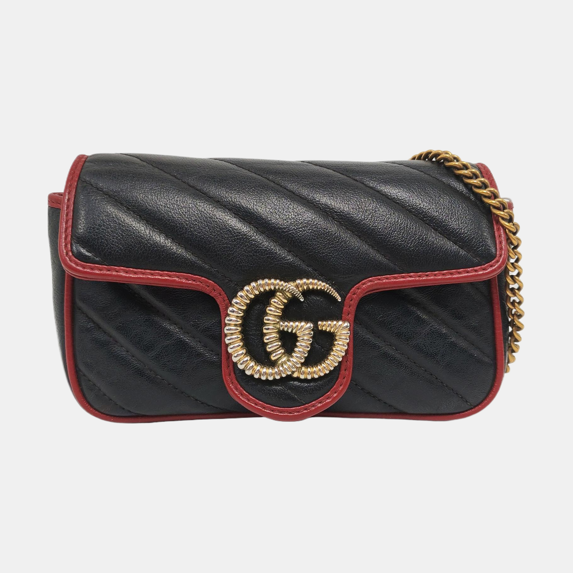 Authenticated pre-owned  GG Marmont Super Mini Quilted Calfskin Black - Crossbody Bag at Looply