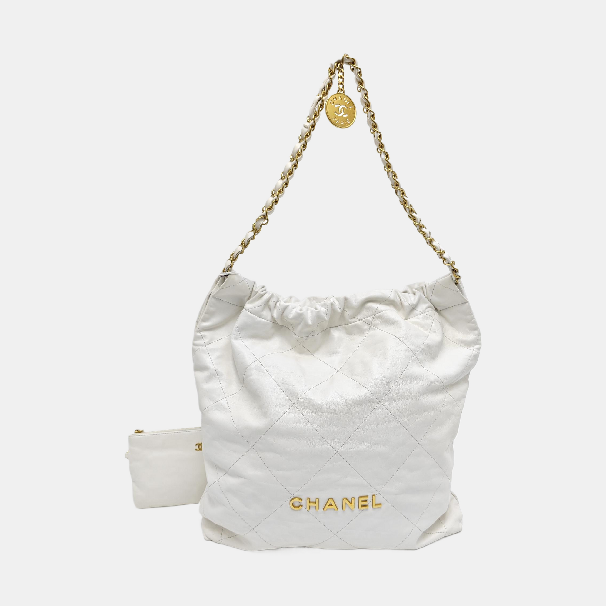 CHANEL 22 Piel de becerro acolchada grande blanca