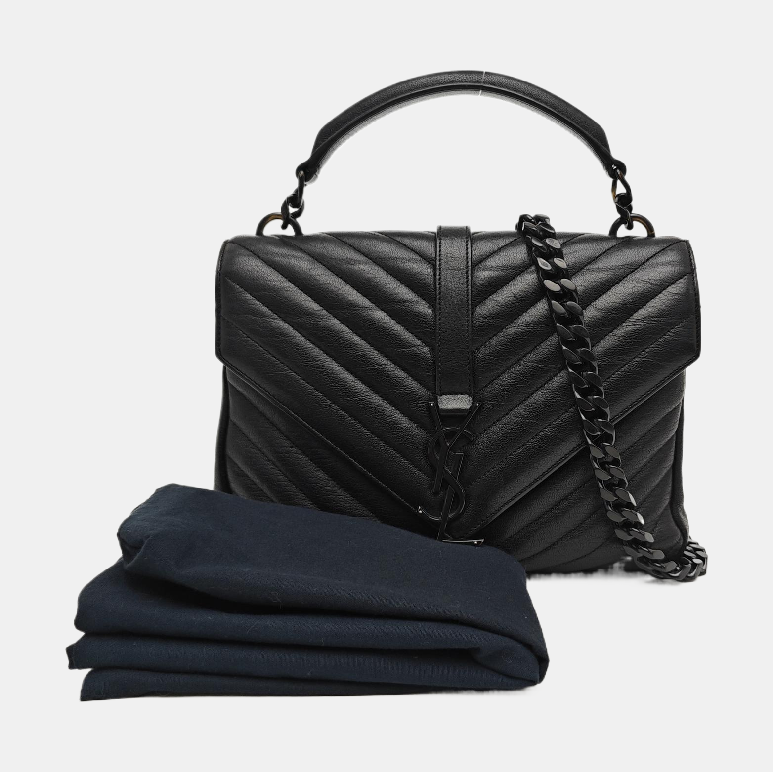 COLLEGE Medium Chevron Lambskin Black