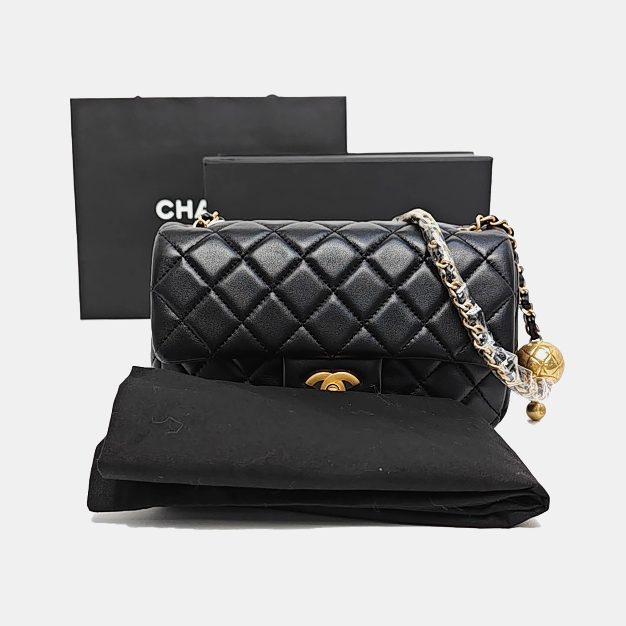 CLASSIC FLAP Mini Quilted Lambskin Black