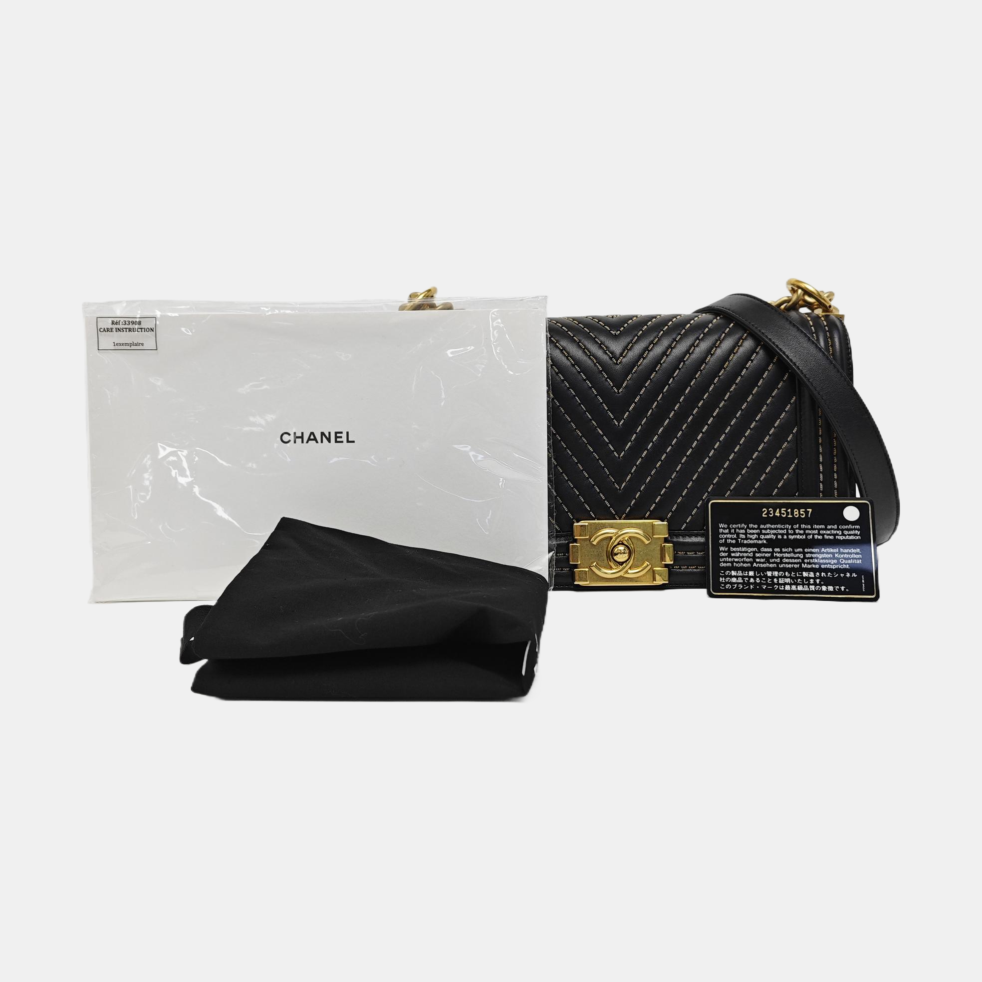 BOY CHANEL Medium Chevron Lambskin Black