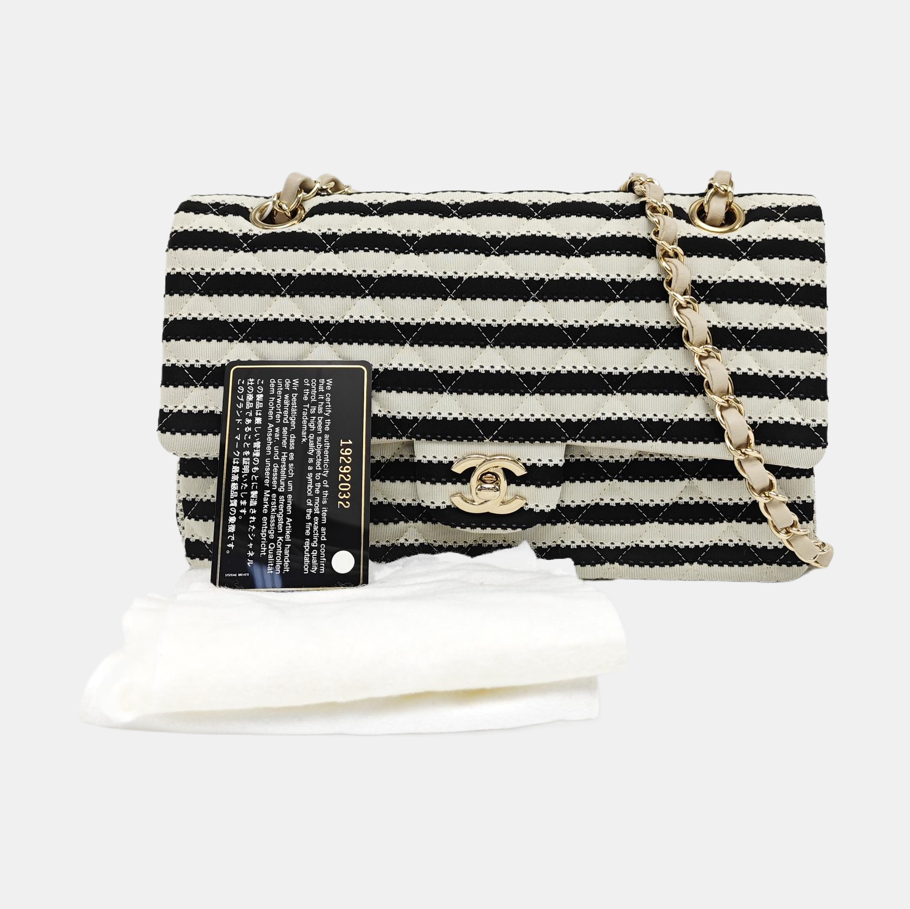 Bolso Flap Clásico Mediano de Tela Acolchada Multicolor