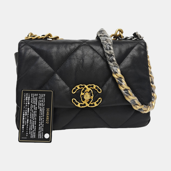 CHANEL 19 Small Quilted Lambskin Black