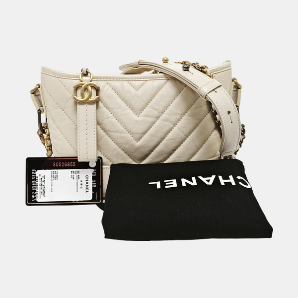 GABRIELLE Small Chevron Calfskin Beige