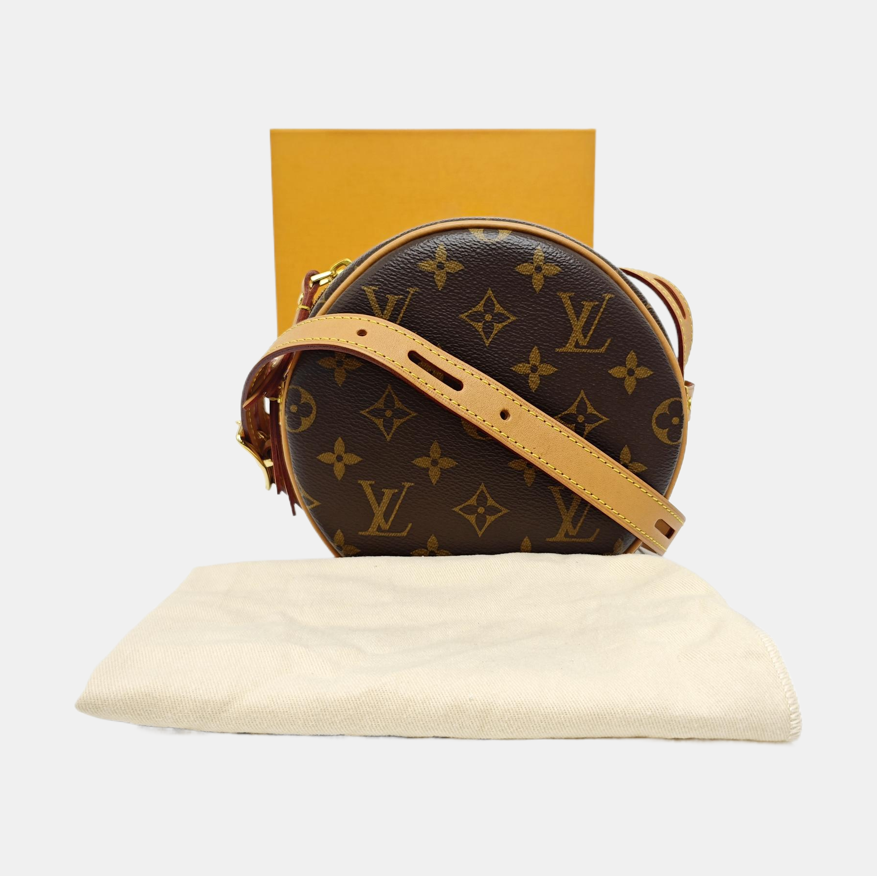 BOITE CHAPEAU PM Monogram Coated Canvas Brown