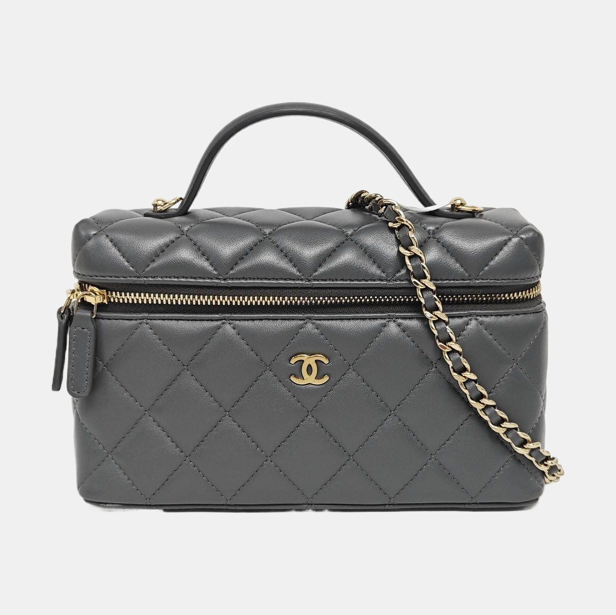 VANITY CASE Quilted Lambskin Gray