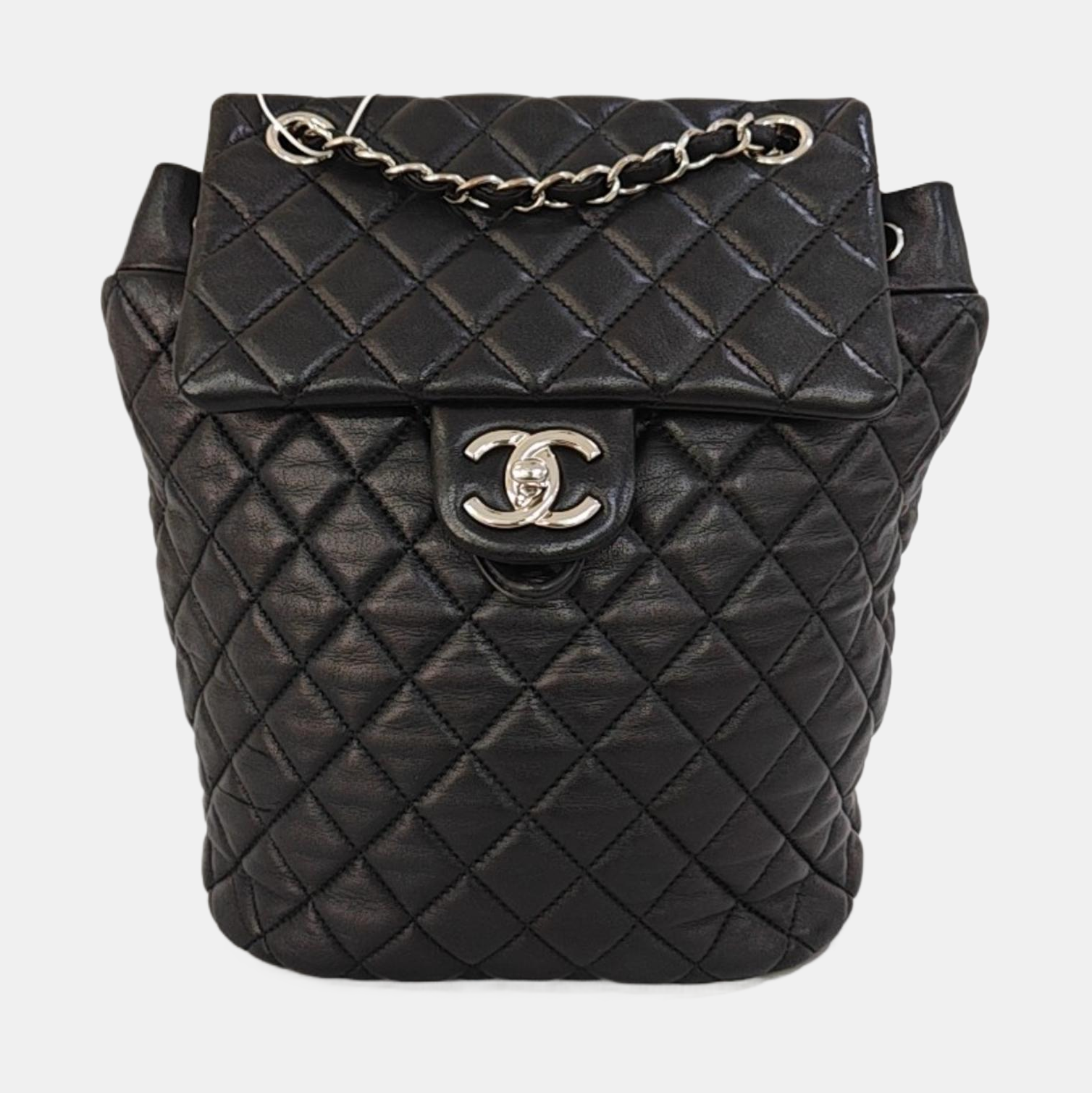 URBAN SPIRIT Small Quilted Lambskin Black