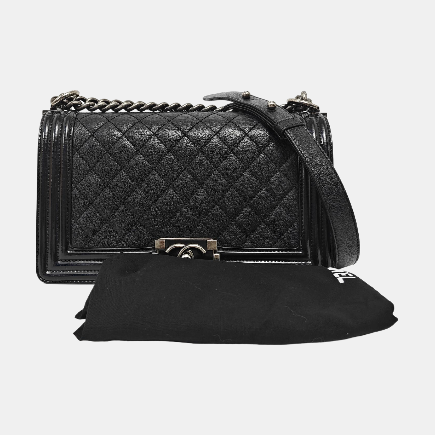 BOY CHANEL Medium Quilted Lambskin Black