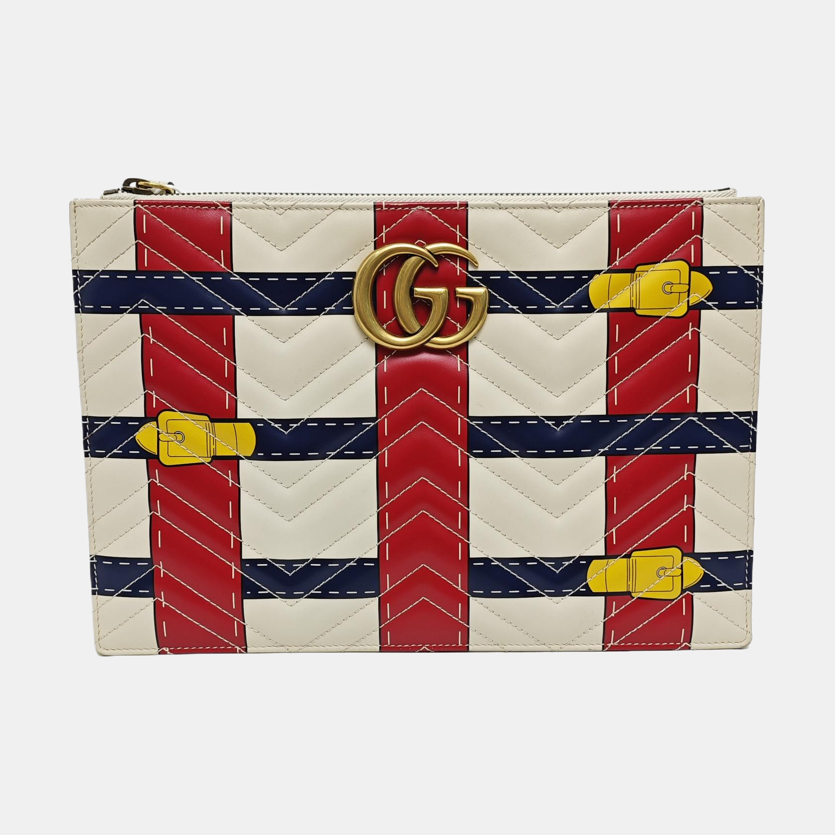 Authenticated pre-owned  GG Marmont Quilted Calfskin White - Clutch at Looply