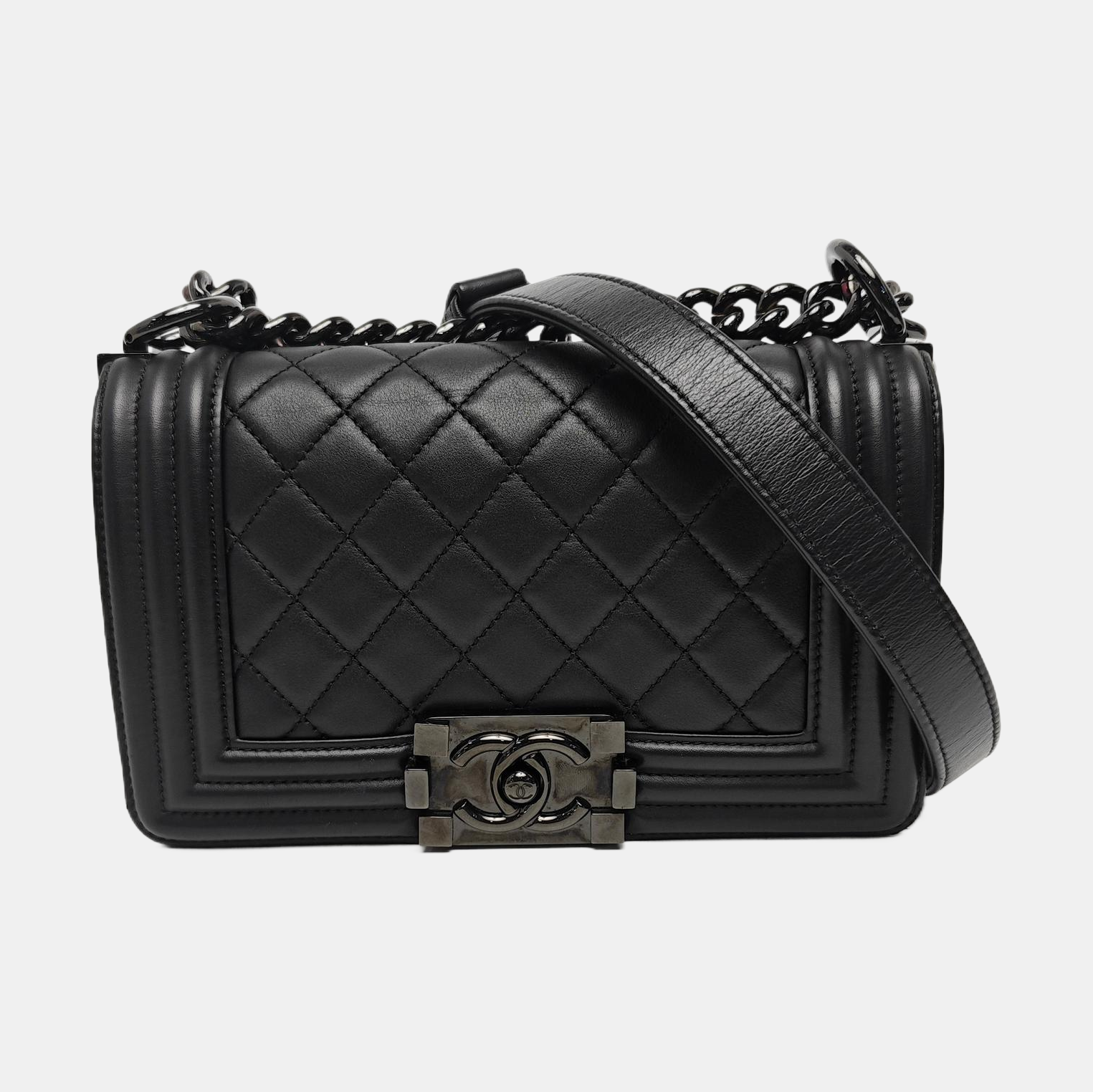 BOY CHANEL Small Quilted Lambskin Black