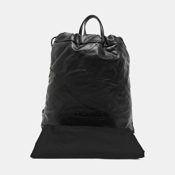 CHANEL 22 Small Quilted Calfskin Black