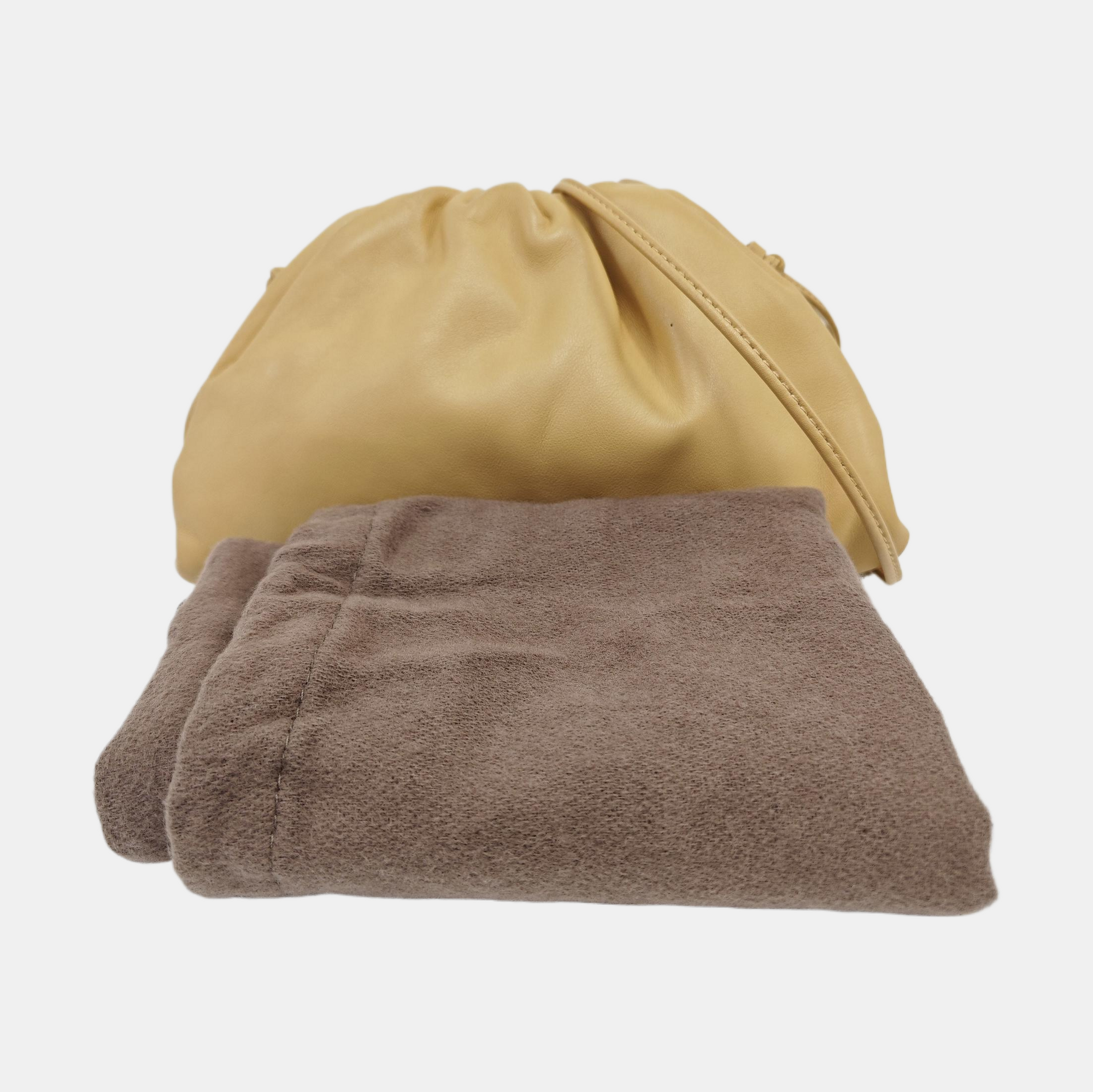 The Pouch Mini Lambskin Beige