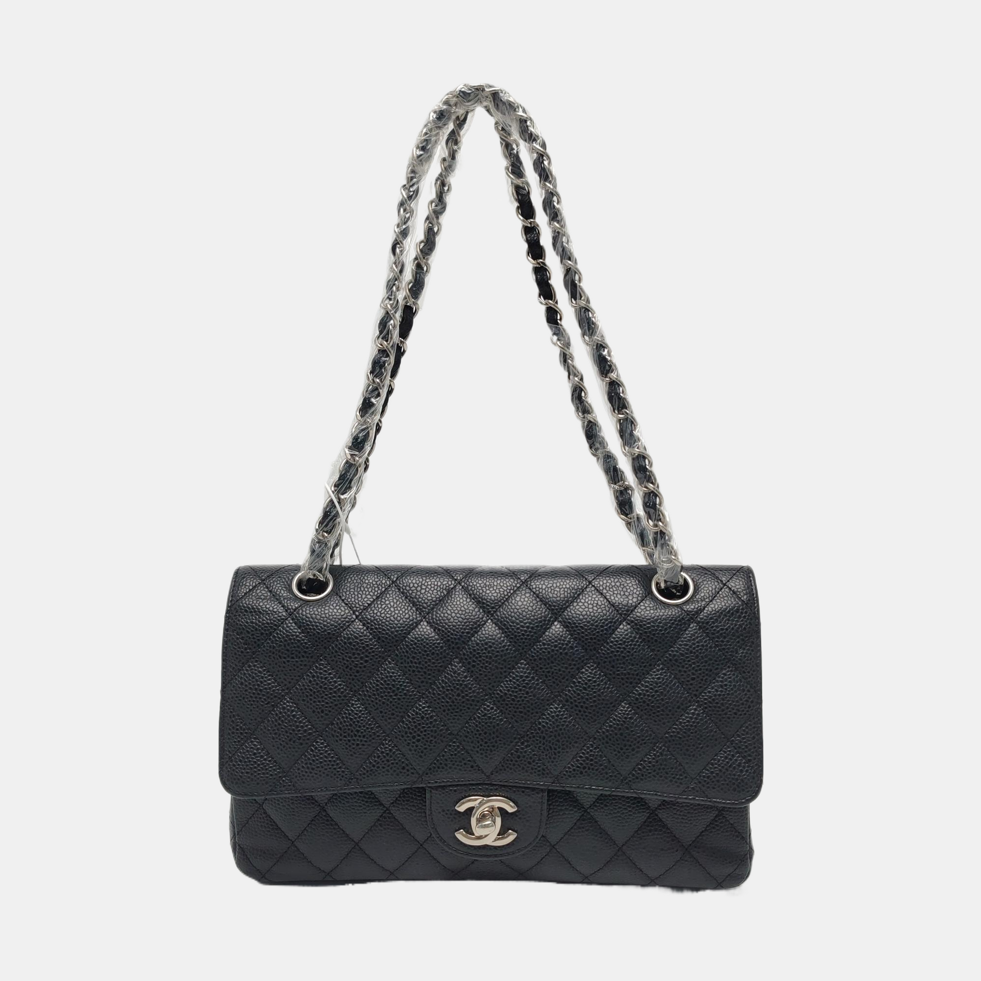 CLASSIC FLAP Medium Quilted Grained Calfskin Black