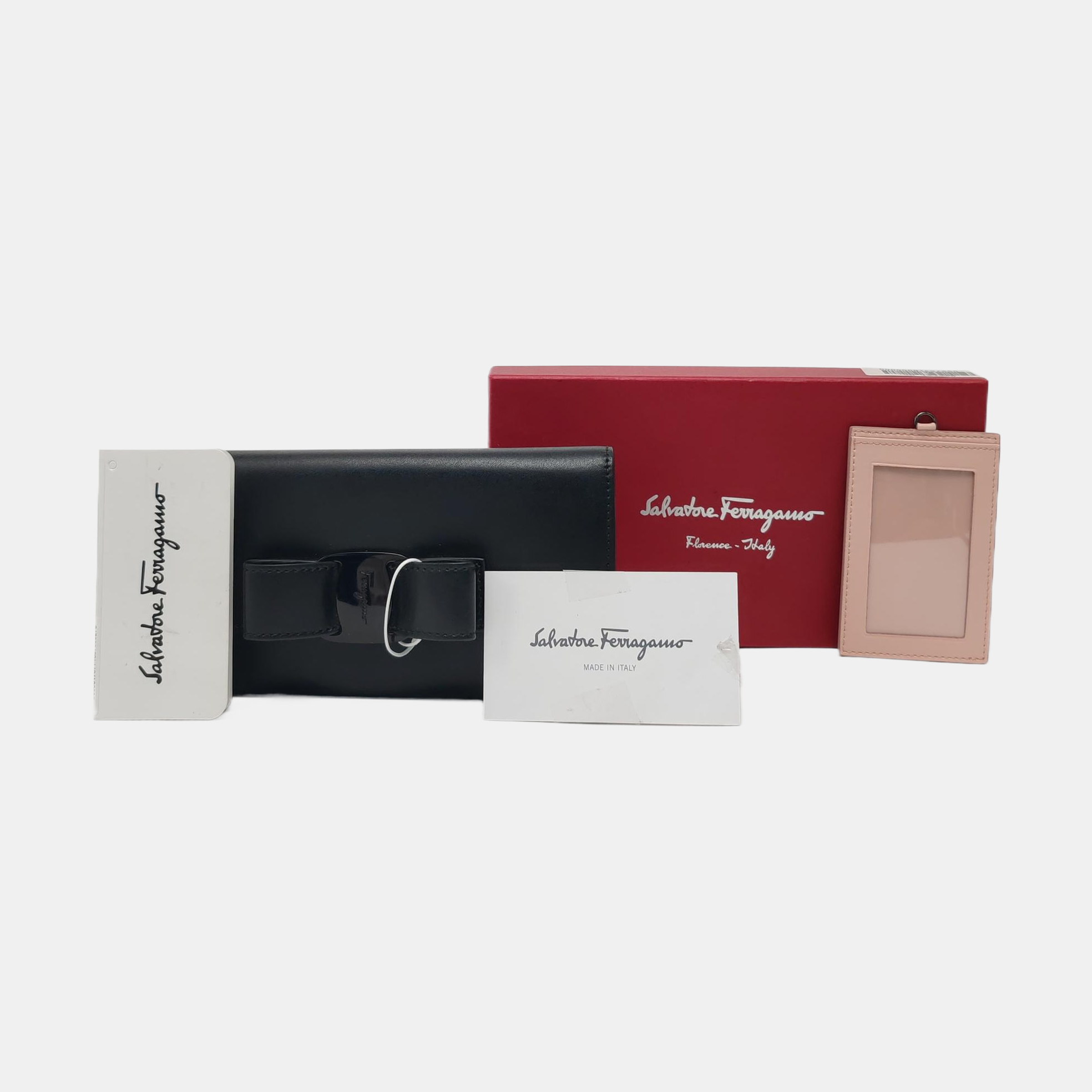 Vara Calfskin Black Wallet
